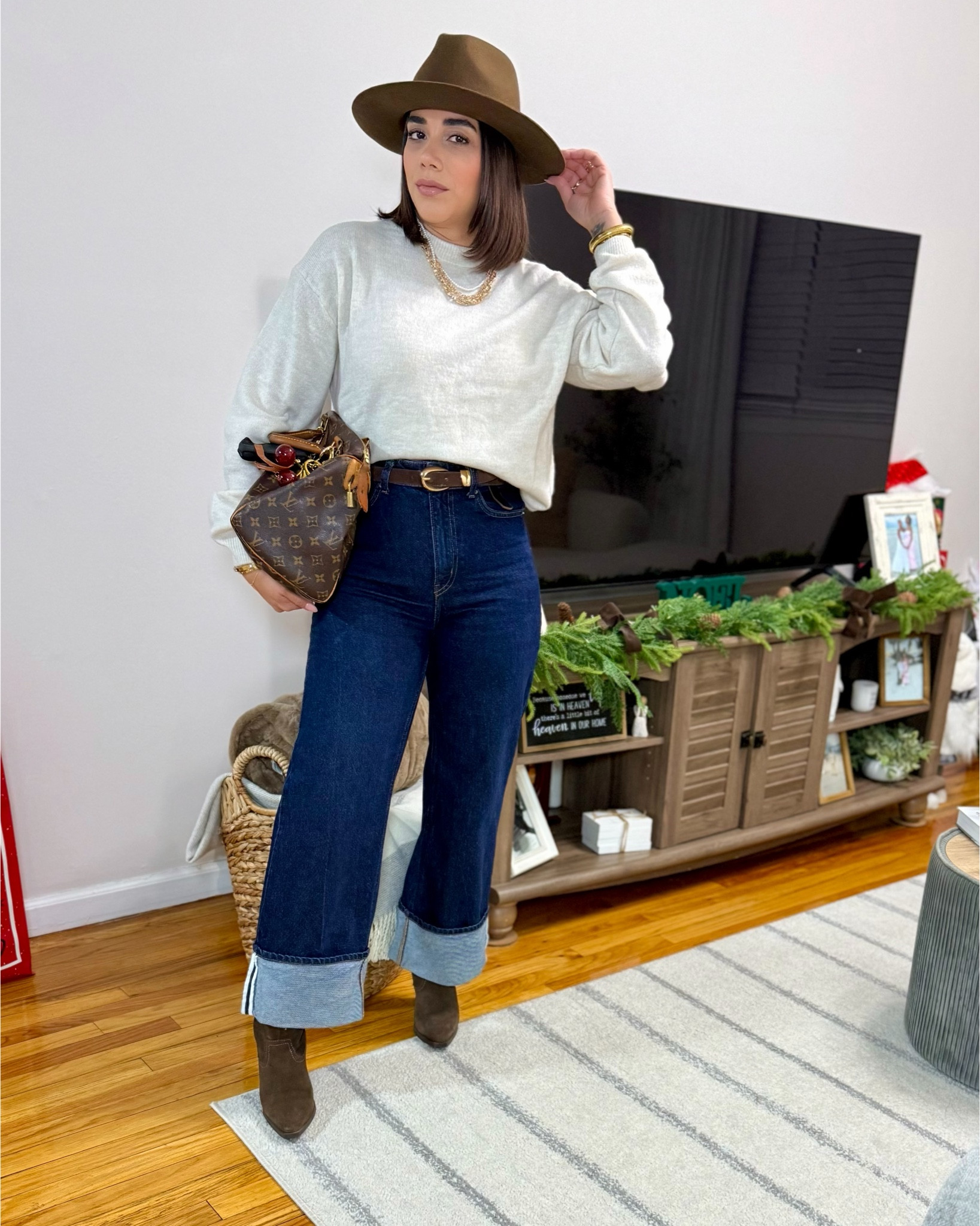 NYE CASUAL FIT .. easy way to elevate a basic sweater 


#LTKOver40 #LTKFindsUnder50