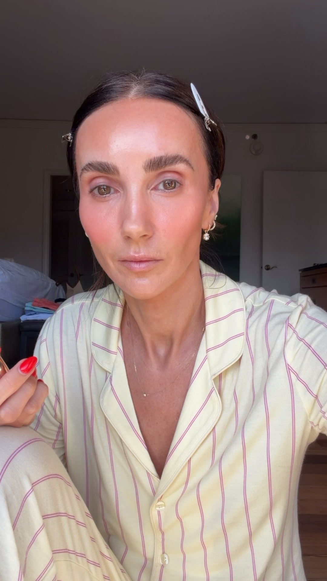 Blush in sunlit, balm in 305, finishing powder in 2, concealer in 6.5

#LTKOver40 #LTKgrwm #LTKBeauty