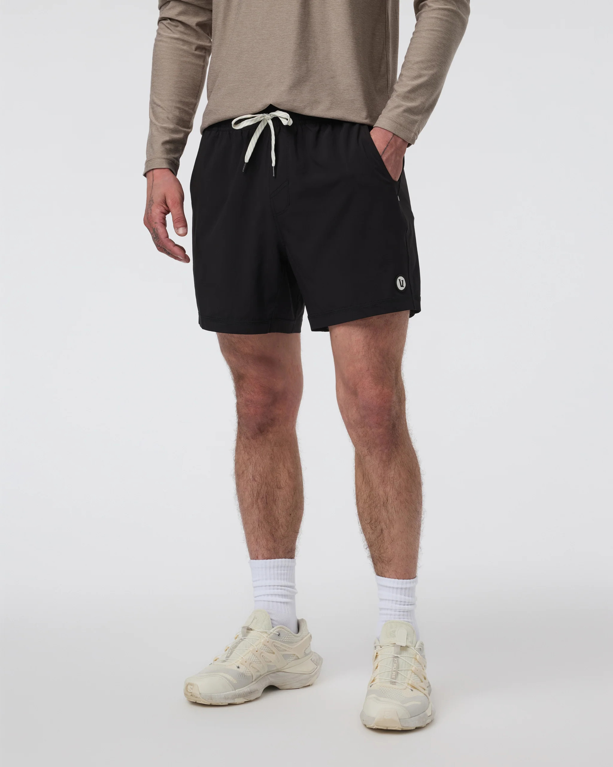 Kore Short Unlined Classic Fit 5" | Black | Vuori | Vuori Clothing (US & Canada)