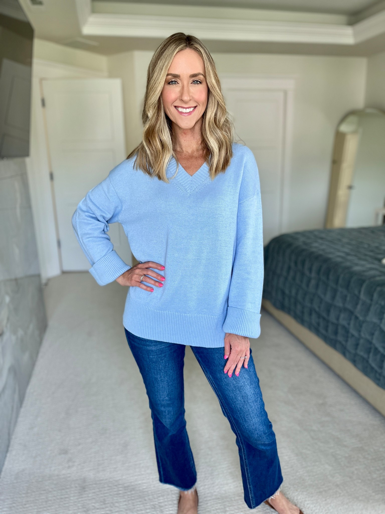Oversized sweater; wearing a small 

#LTKStyleTip #LTKOver40 #LTKFindsUnder50