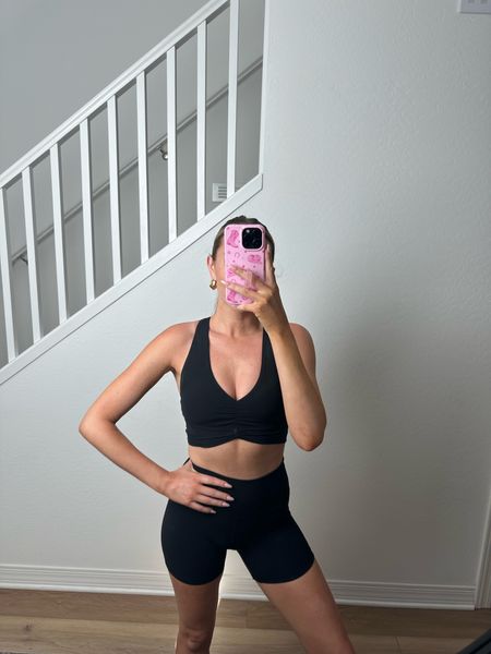 Obsessed with this workout set from Aritzia! Wearing a small In both top and shorts 