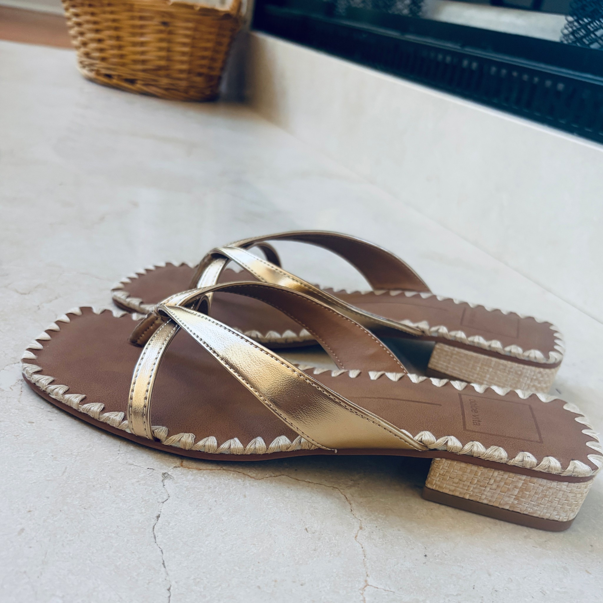 Cute new sandals! 🤩
