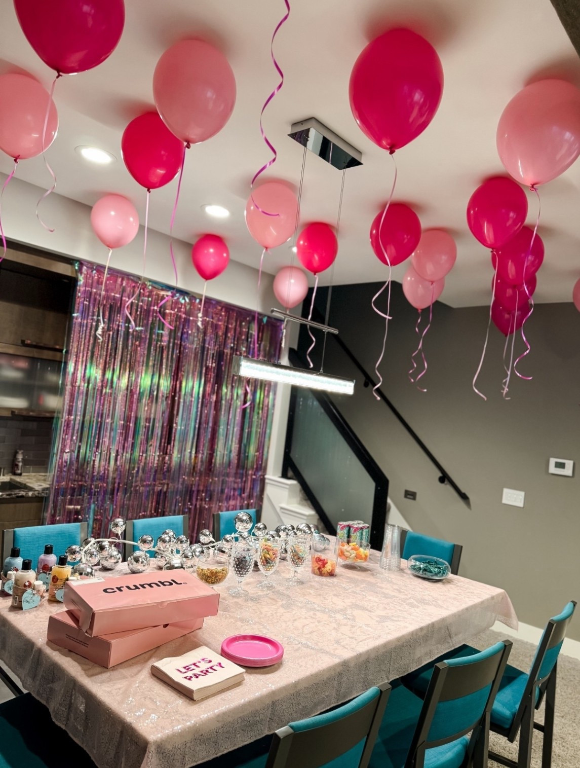 Galentine’s day and Valentine’s Day party ideas and decor 
Pink party decor balloons and table cloth 