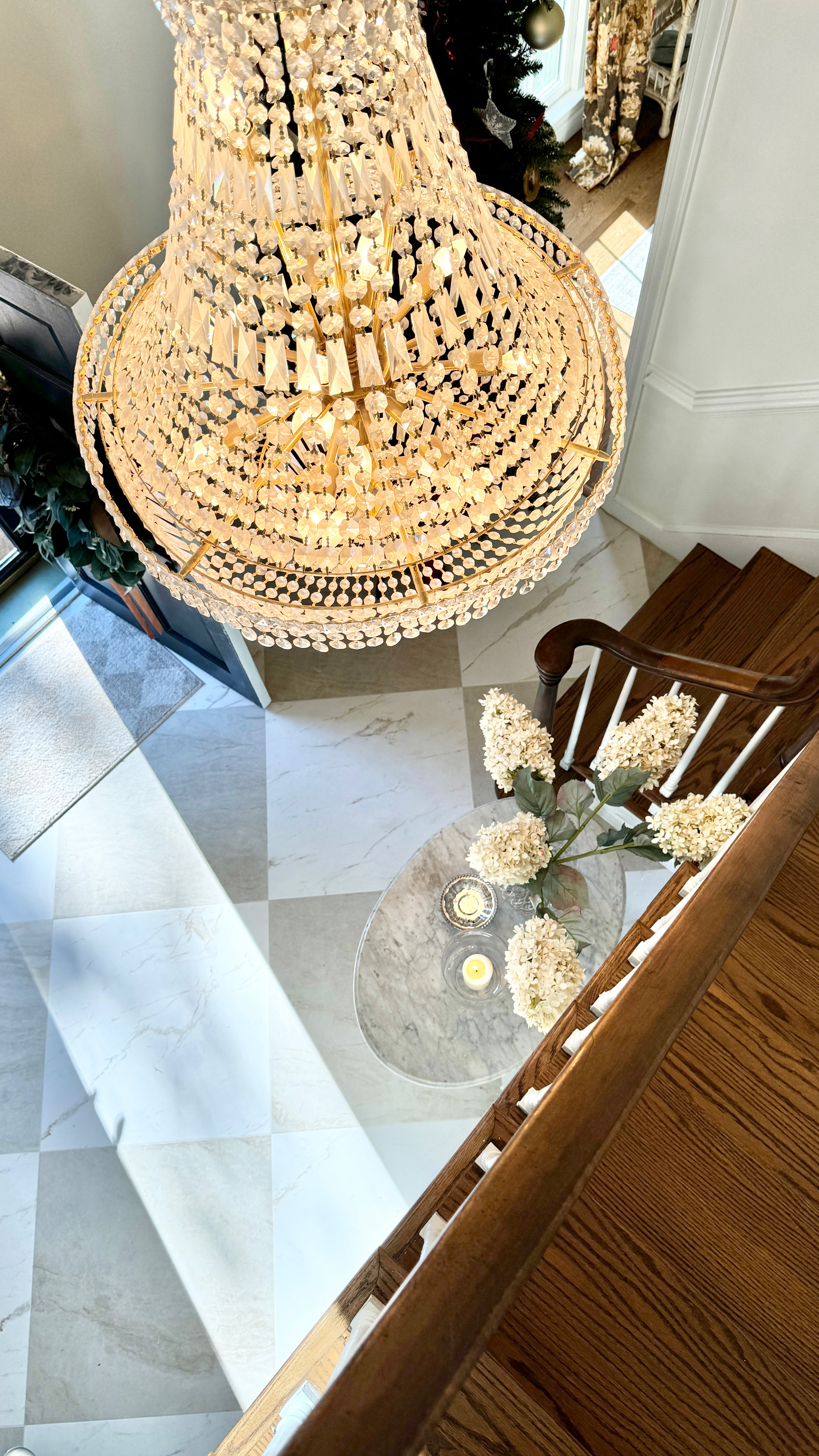 faux hydrangeas, tile floor, classic home 

 #LTKHome
