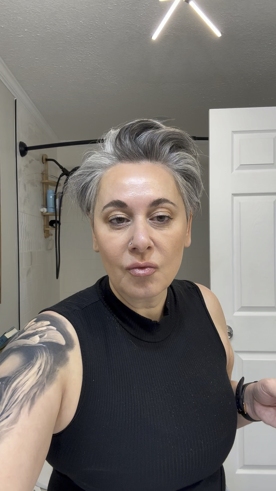 Dry shampoo POWDER that offers volume!  No more aerosol can

#LTKbeauty #LTKover40 #LTKunder50