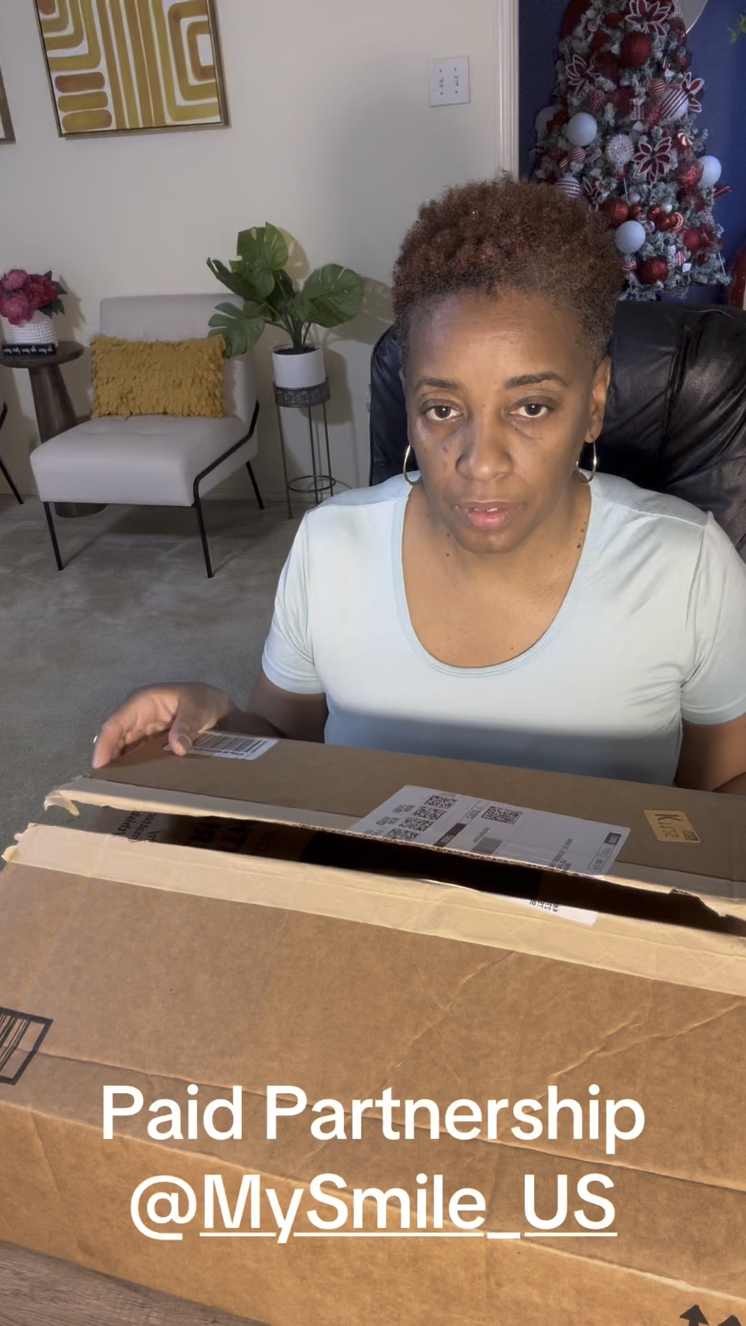 It’s unboxing day! I’m excited to share my PR package from my paid partnership with My Smile Dental. Check out what they sent: a stylish T-shirt, an adorable bag, and their amazing whitening kit. This at-home, user-friendly kit makes achieving a brighter smile so simple! It’s dental-grade quality and an absolute must-have this season. Let’s step into the new year with a fresh, confident smile—who’s joining me? @mysmile 

Mysmilr Pro Teeth Whitening Kits: https://mysmilrteeth.com/products/teeth-whitening-kit-with-28x-led-light @mysmile #mysmile #teethwhiteningkit #whiteteeth #mysmileteethwhitening 

Comment SHOP below to receive a DM with the link to shop this post on my LTK ⬇ https://liketk.it/50FXz
