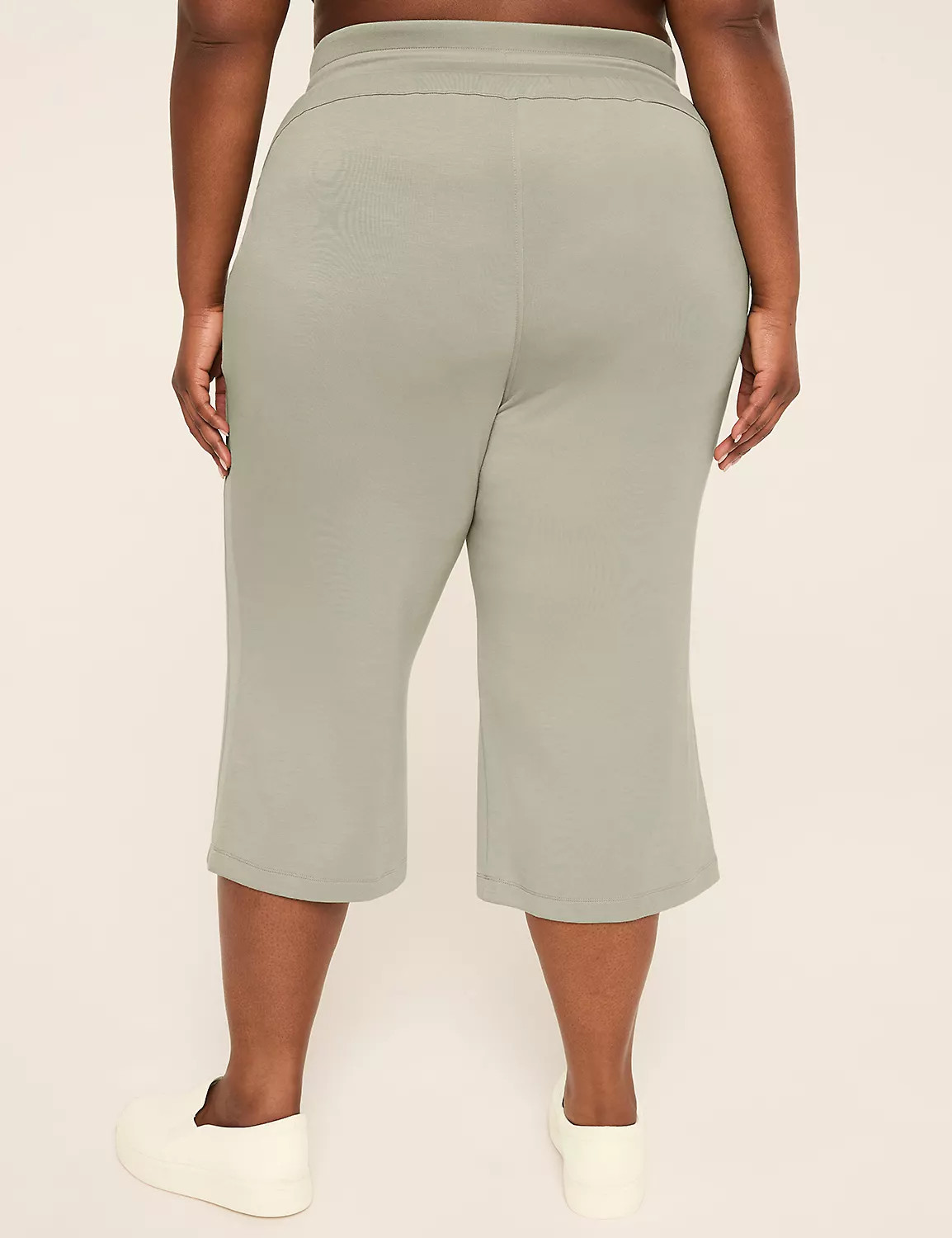 LIVI Journey Relaxed Straight Crop Pant | Lane Bryant (US)