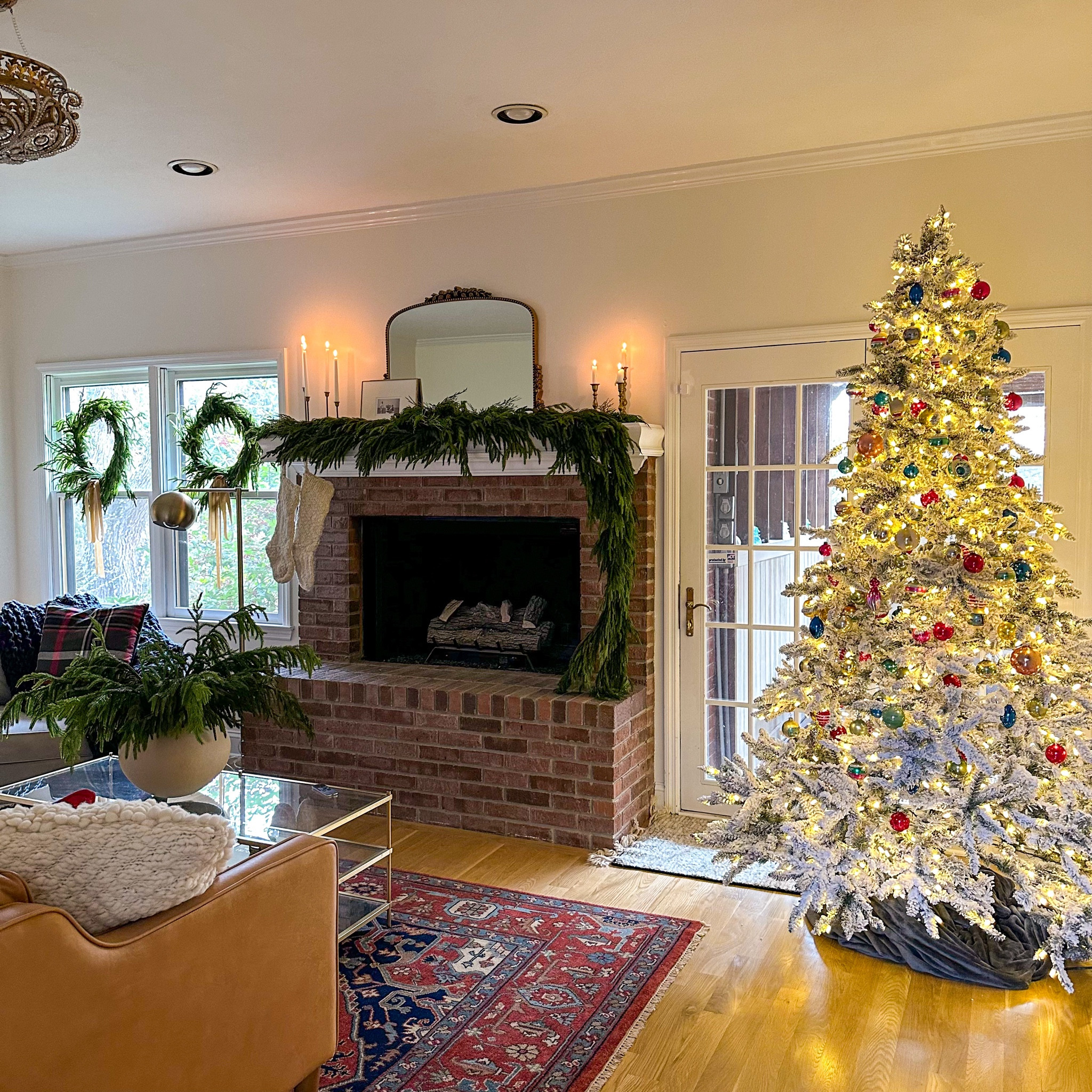 For a romantic holiday look there’s nothing quite like pairing #Norfolkgarland with a flocked #christmastree. Adding some brass touches and pops of texture through pillows and throws, and you have the perfect holiday settChrist

#LTKHome #LTKStyleTip #LTKSeasonal