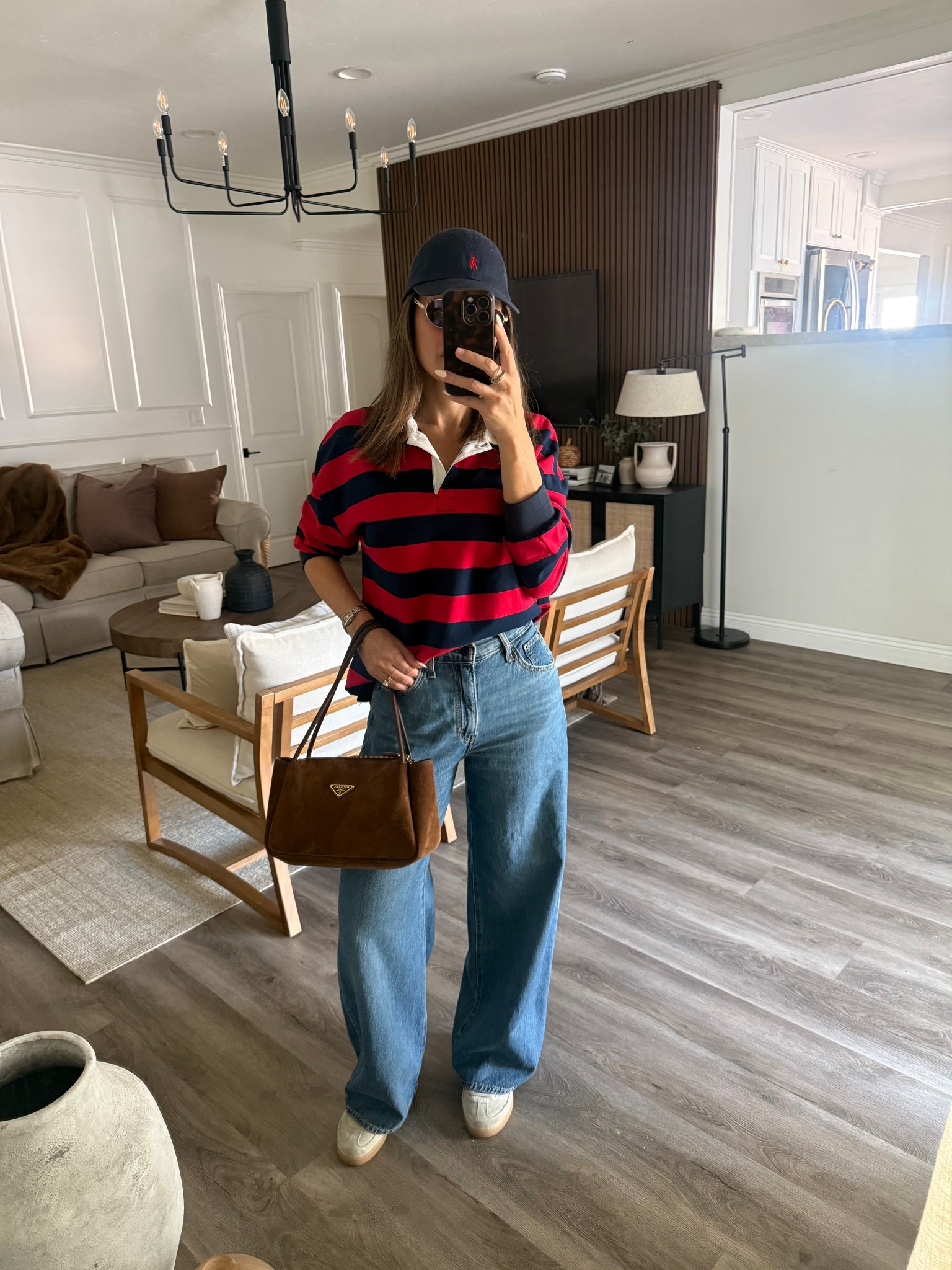 Amazon from head to toe🤌🏻 in my fav cinch baggy jeans + rugby shirt combo I can’t stop wearing! Size 26.  They run TTS .  Small in shirt 

#amazonfinds #falloutfit #widelegjeans #rugbyshirtstyle #everydayoutfit #casualchic


#LTKFallSale #LTKU #LTKSeasonal