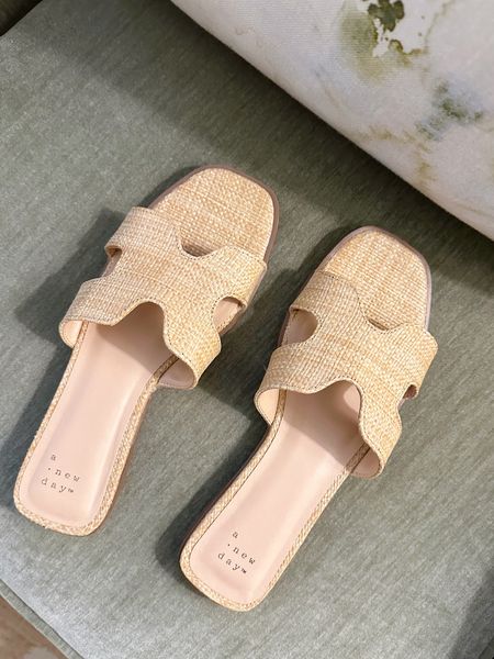 Love these $20 slides! The perfect spring and summer flat. I got a 6.5 which is my true size but could have taken a 7! 

#LTKfindsunder100 #LTKfindsunder50 #LTKshoecrush