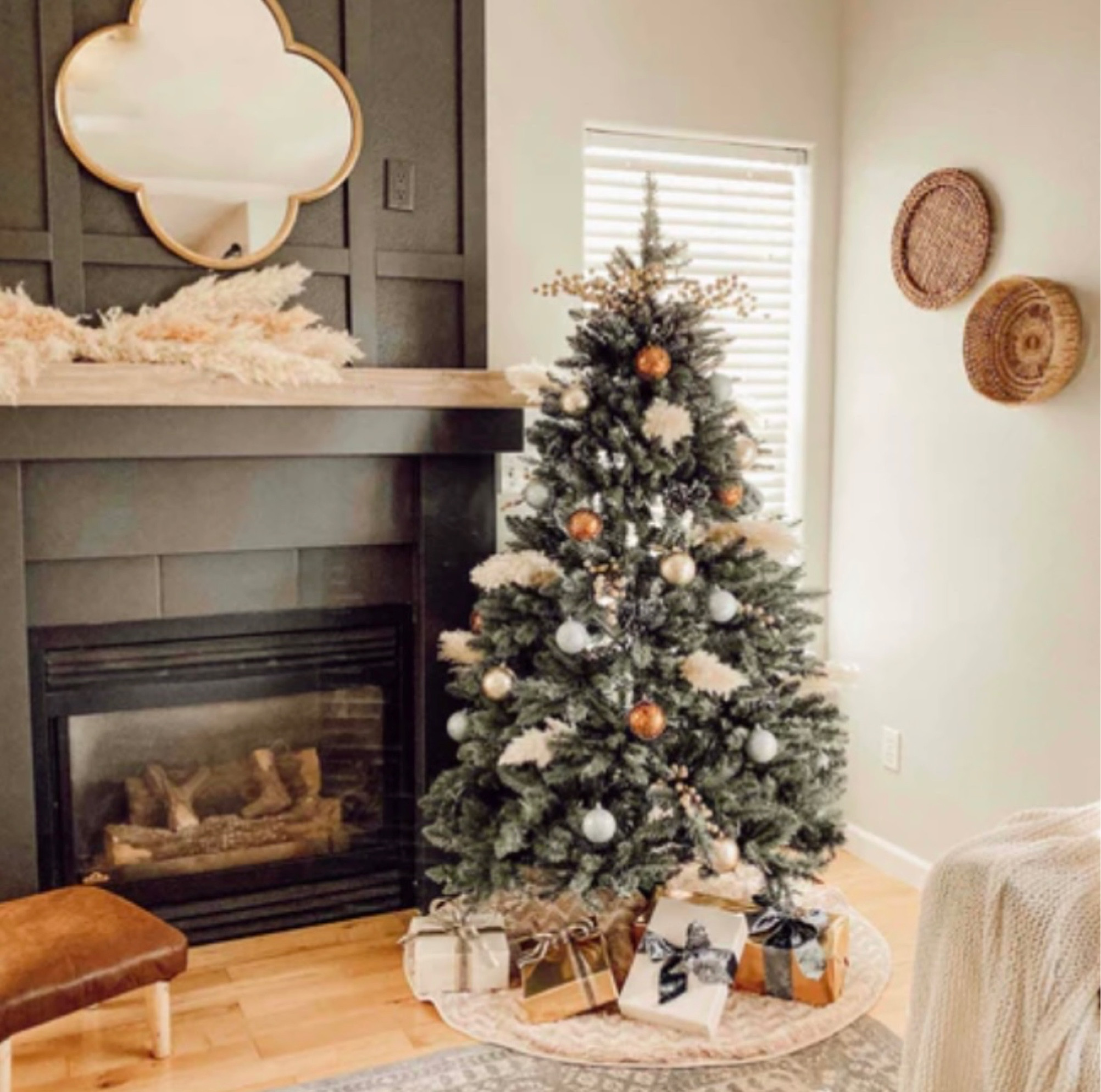 Kings of Christmas tree ideas

#LTKSeasonal #LTKhome #LTKHoliday