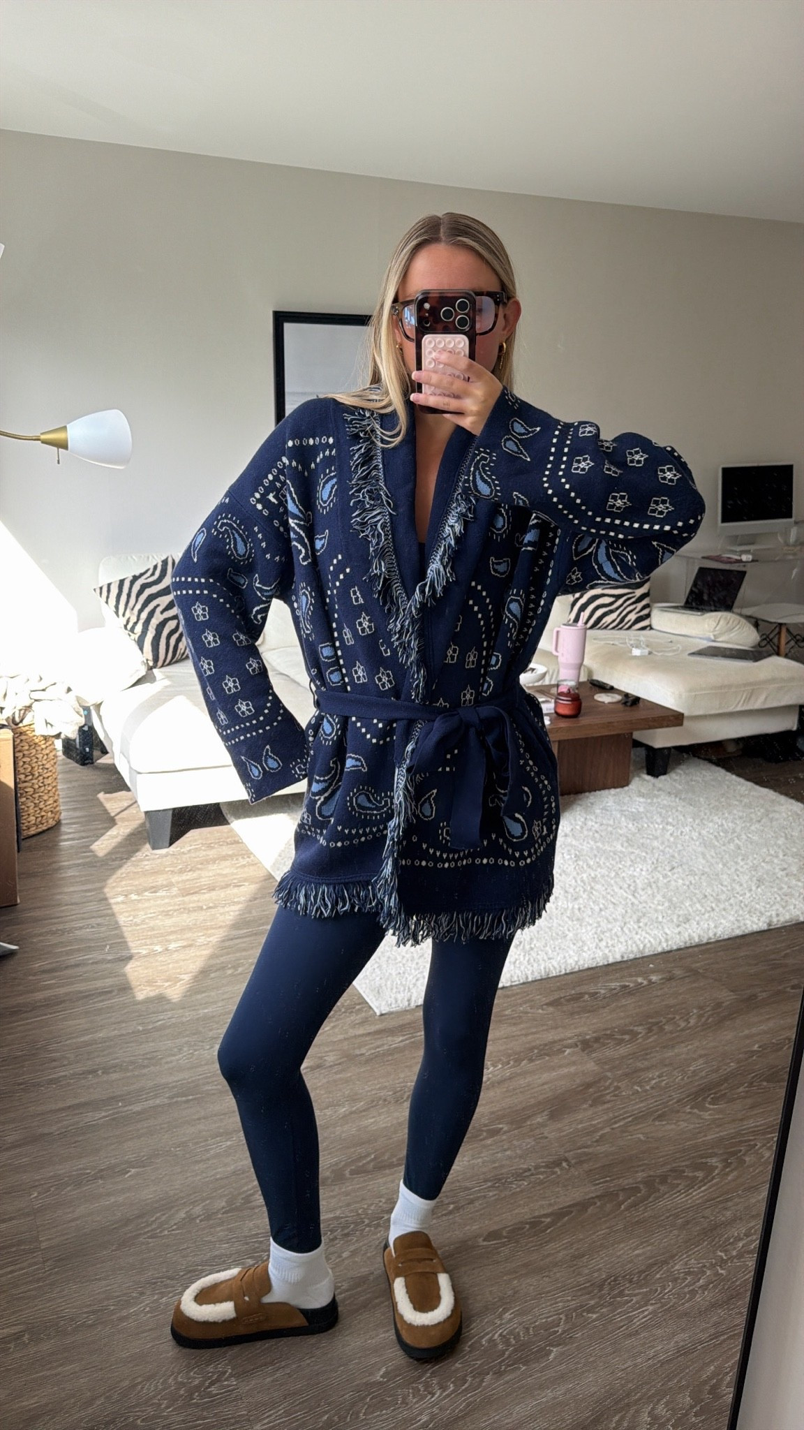 Wearing an XS/S cardi!!

#LTKSaleAlert #LTKootd #LTKSeasonal