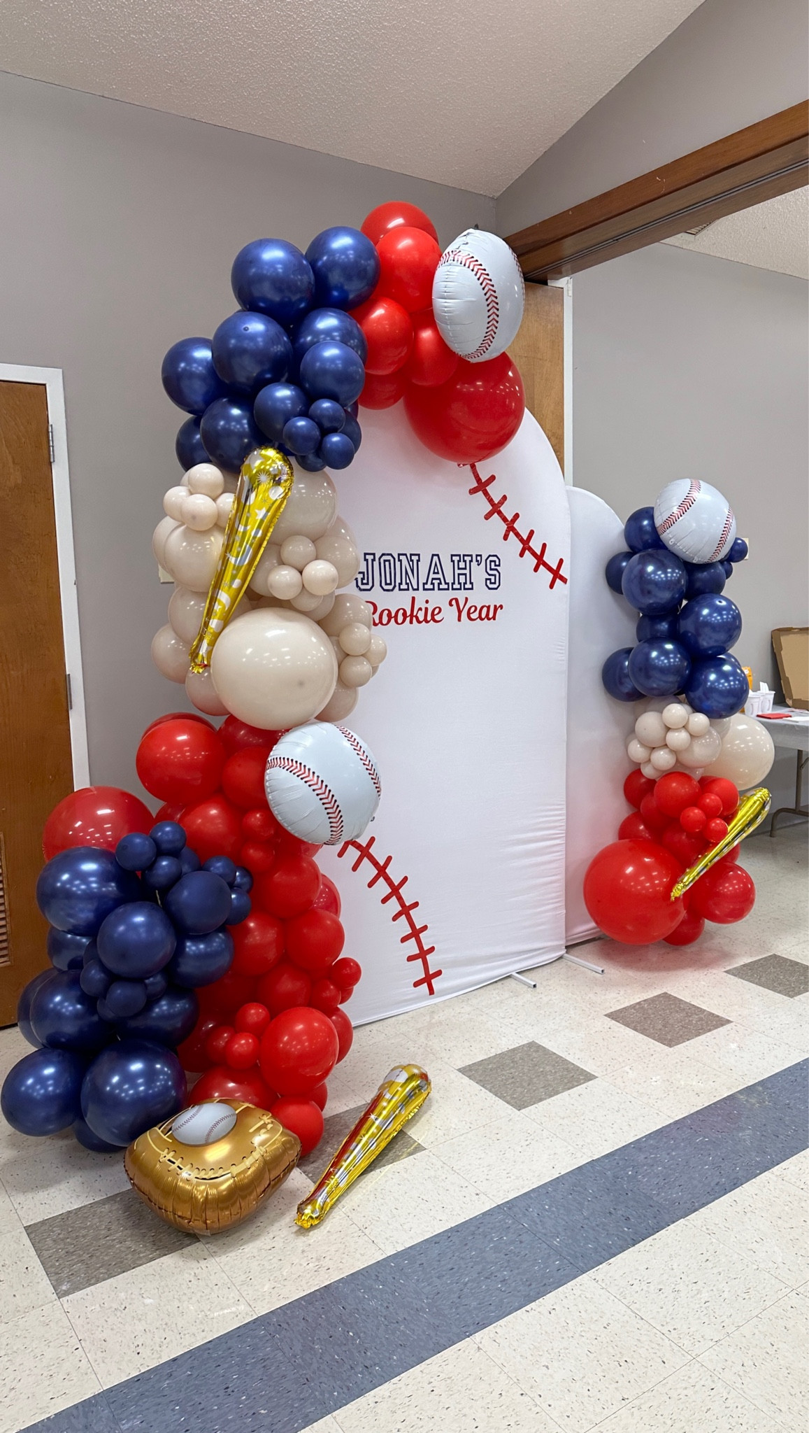 Balloon arch for my son’s first birthday party! ❤️💙⚾️🧢

#LTKKids #LTKBaby #LTKmomlife