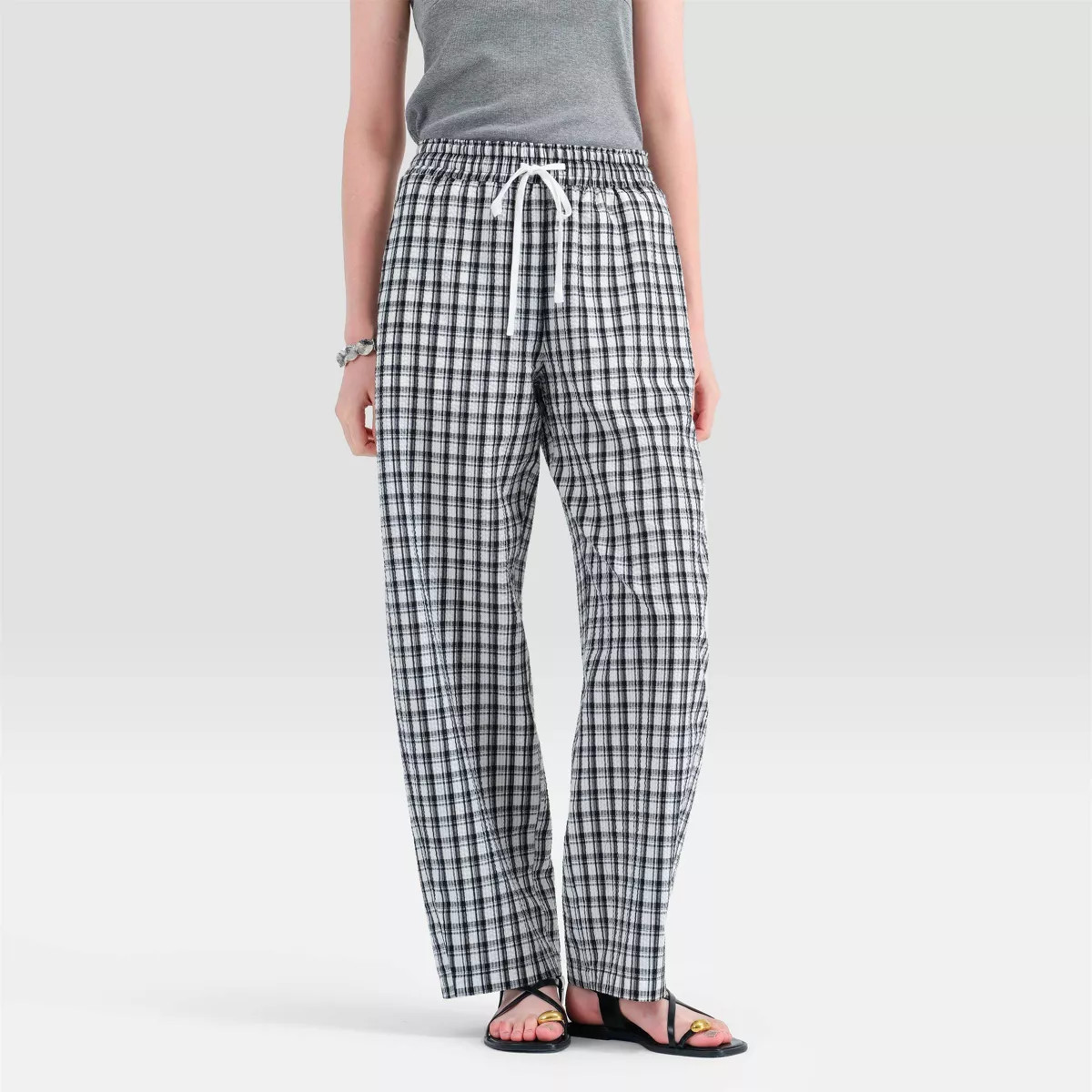 Women's High-Rise Barrel Leg Pants - Universal Thread™ Black/White Plaid M | Target