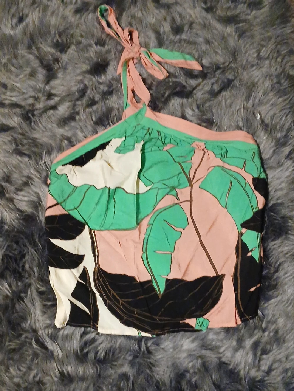sofia by sofia vergara Pink Halter Crop Top with Green Leaf Print | Poshmark