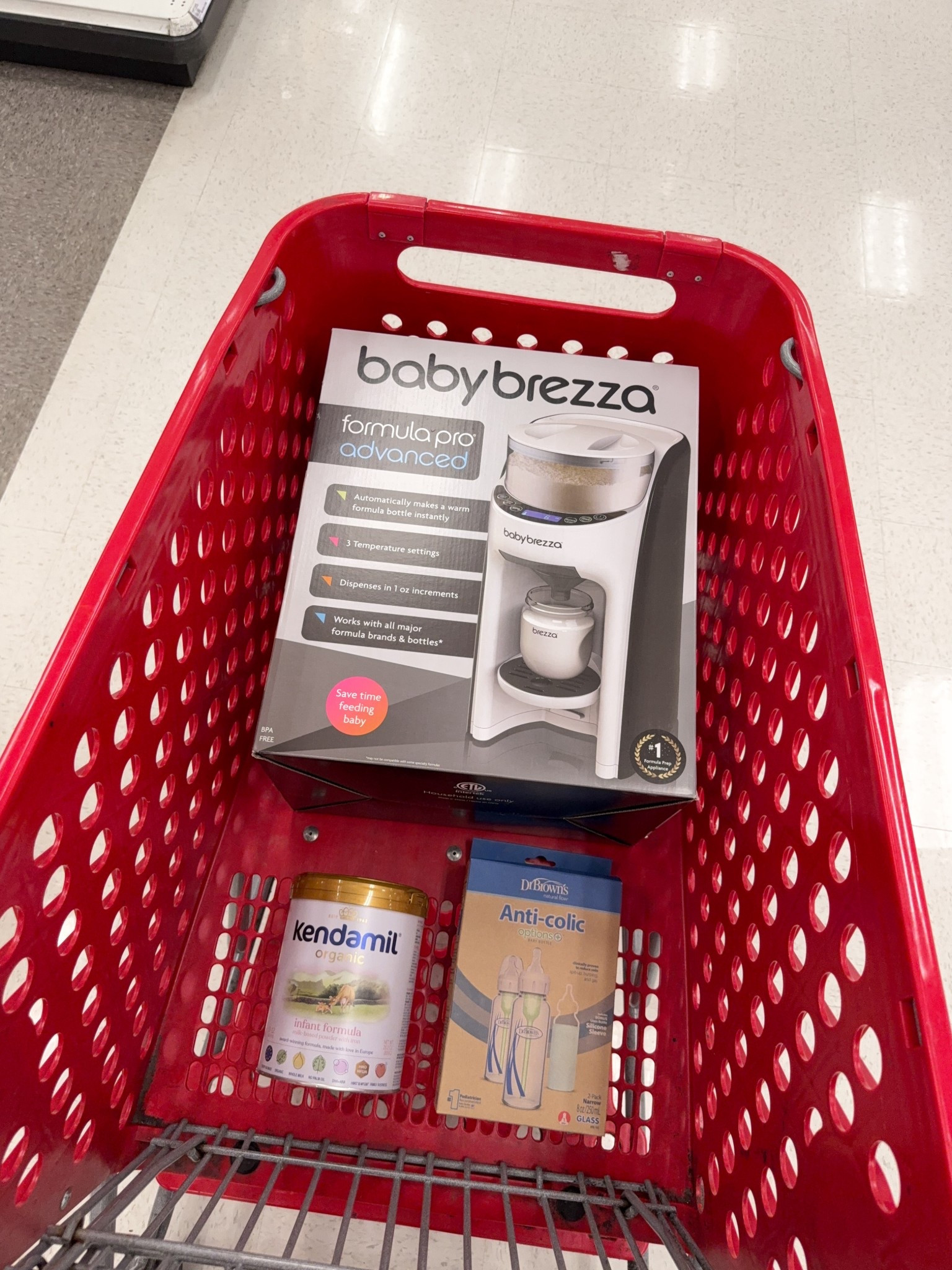 #ad my combo feeding must-have products. Everything is from @target.  #BabyBrezza #MyDrBrownsBaby 
#KendamilPartner @babybrezza @drbrowns @kendamil.usa @shop.ltk 

#LTKHome #LTKmomlife #LTKBaby