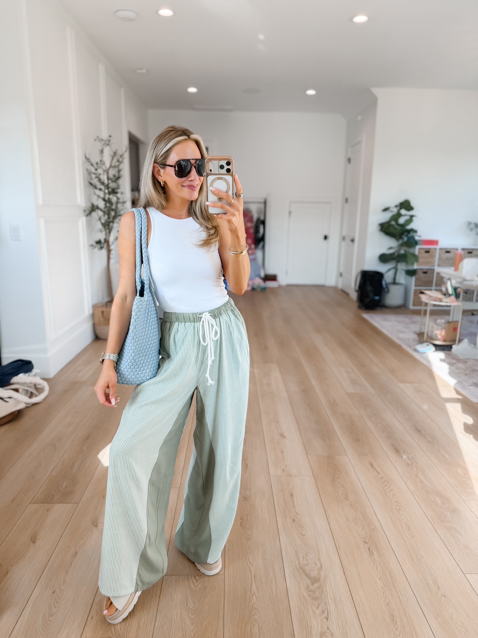 Spring and Summer outfit inspo! These pants are so fun and comfy! Perfect to throw on for errands, sporting events, brunch, mom life, and more!

#LTKSeasonal #LTKPetite #LTKootd