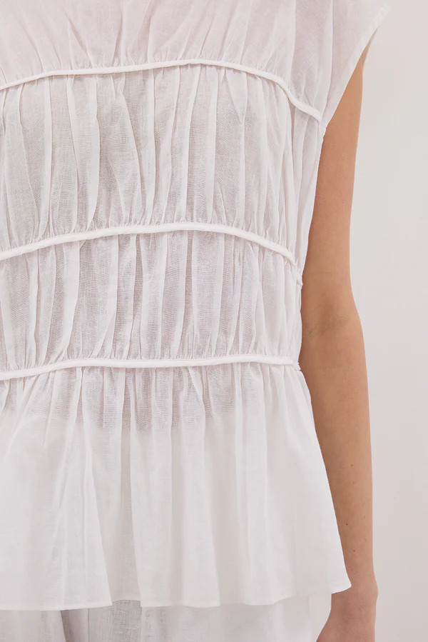 FLYNN WHITE LINEN BLEND TIERED TOP | DISSH