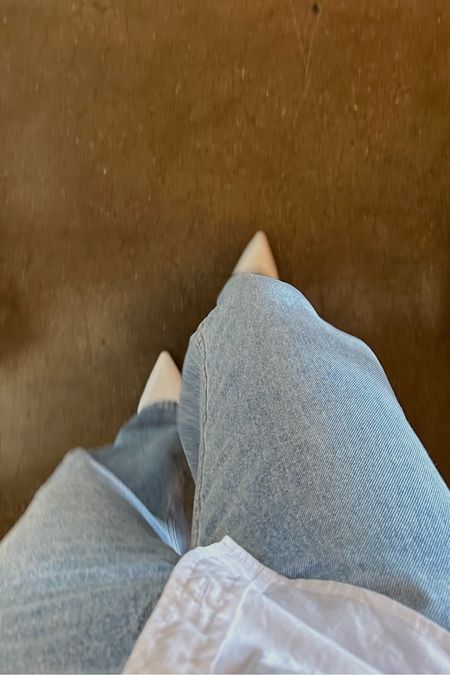Baggy jeans and pointed toe kitten heel trend slay | H&M baggy jeans i sized up from a 6 to a 12, Kohls Easy Street heels are true to size. 

#LTKshoecrush #LTKunder50 #LTKunder100