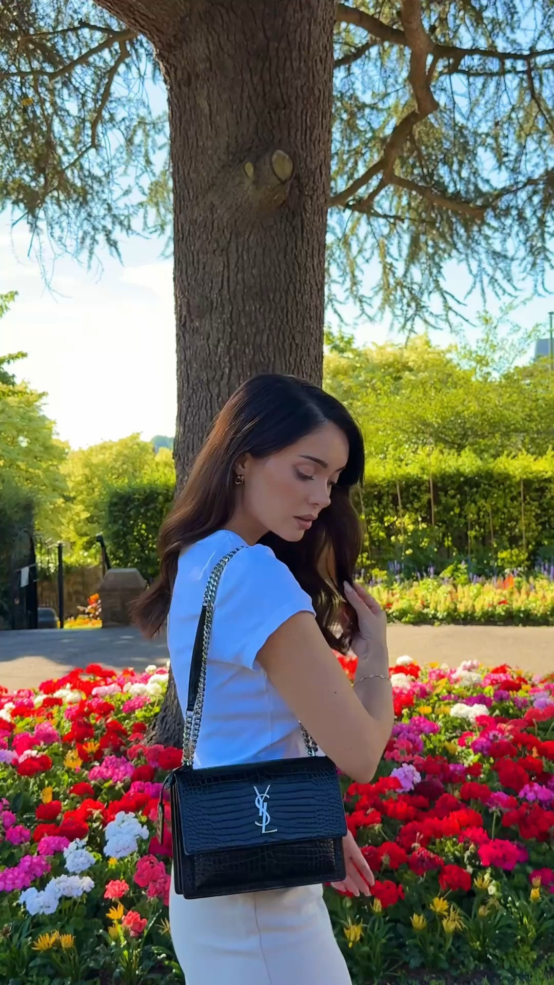 Summer countryside outfit 🍃🌸🌷🤭

#abercrombie #abercrombieandfitch #skort #tailoredshorts #stylingideas #outfitideas #summeroutfit #summeroutfitideas #basicoutfit

#LTKsummer #LTKuk #LTKstyletip
