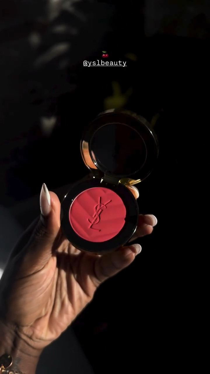 🍒
This @yslbeauty Make Me Blush Powder in #15 Chili Crush is THEE perfect buildable red blush.

#LTKFindsUnder50 #LTKBeauty