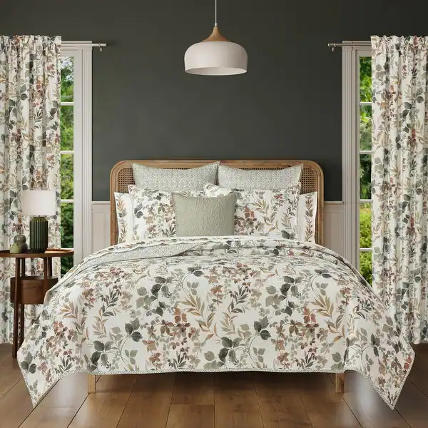 Royal Court Evergreen Quilt Set. - Full - Queen | Bed Bath & Beyond