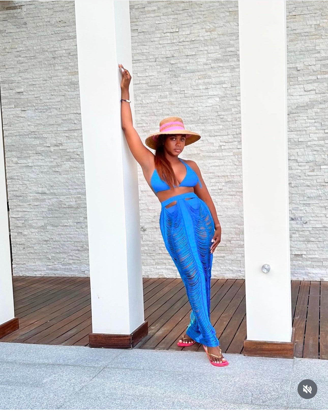 Vacation style inspo


#LTKStyleTip #LTKSeasonal #LTKFindsUnder50