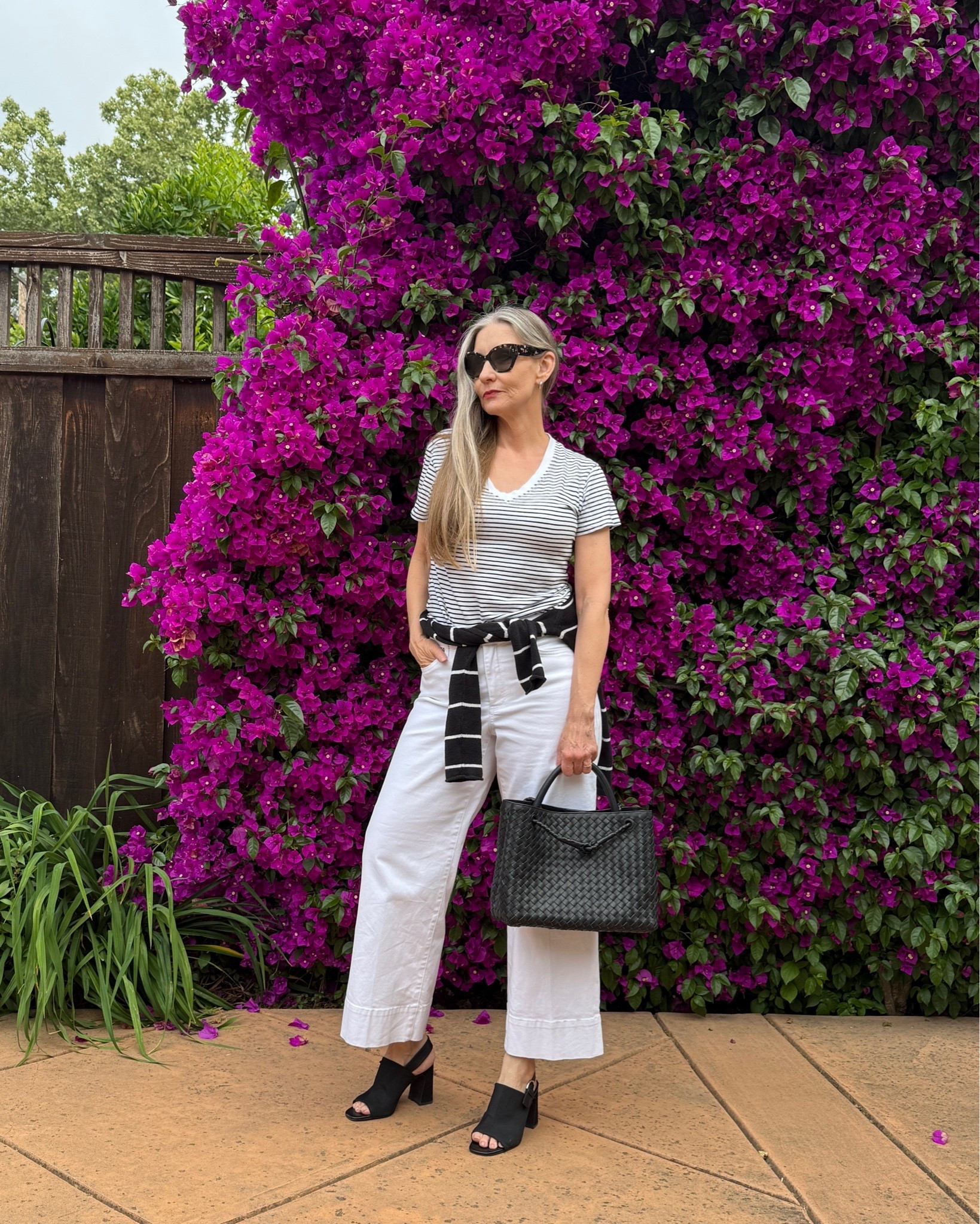Black and white for a summer weekend! #minimaliststyle #blackandwhite #whitejeans #styleover50 #midsizestyle
Note - size down 1 size in jeans.

#LTKootd #LTKOver40 #LTKMidsize