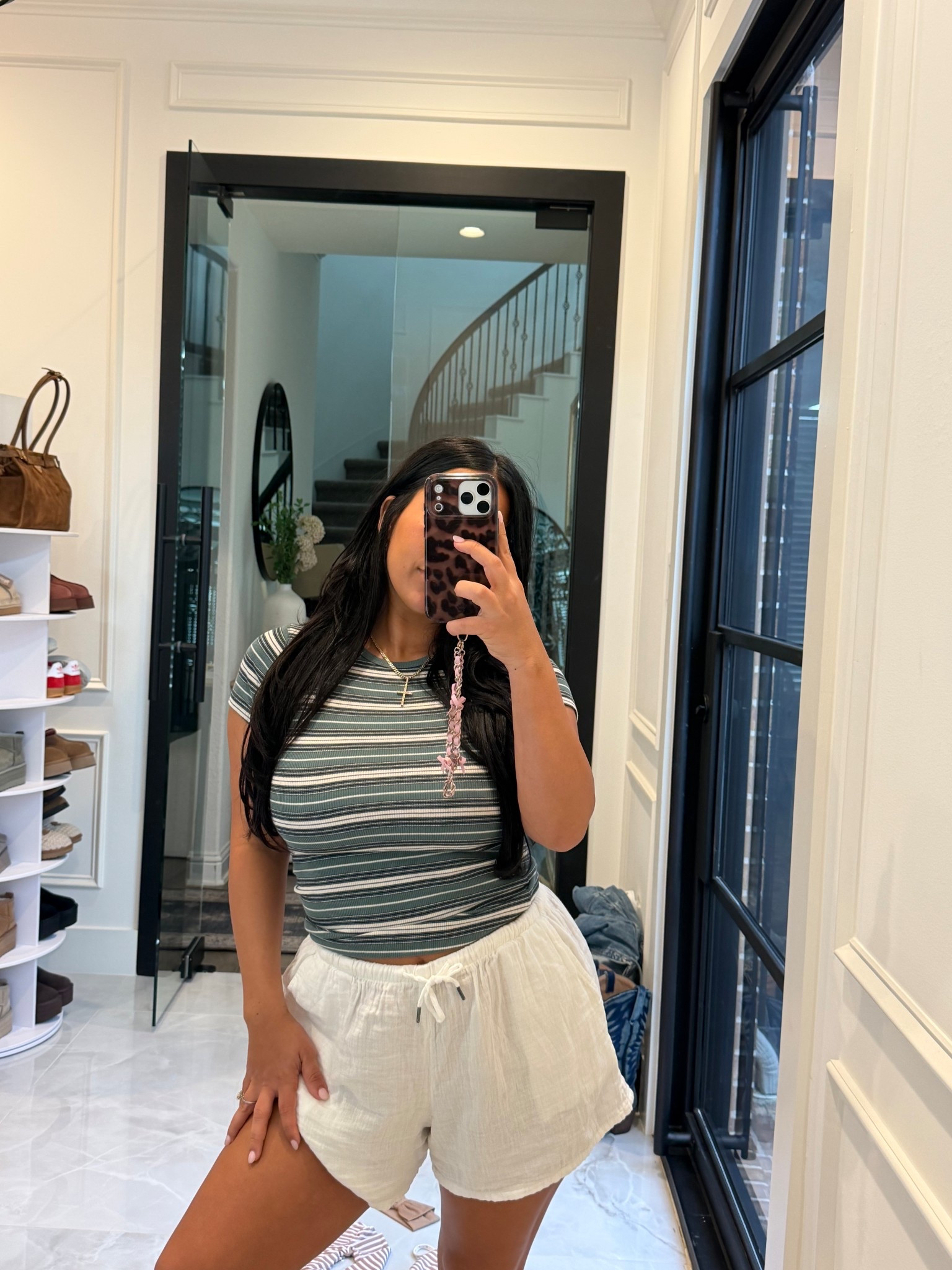 Give me all the stripes!! Wearing XS in both 


Spring fashion
Casual outfit 
Spring outfit 
Postpartum 
Comfy outfit 
Gap finds


#LTKootd #LTKmomlife #LTKSpringSale