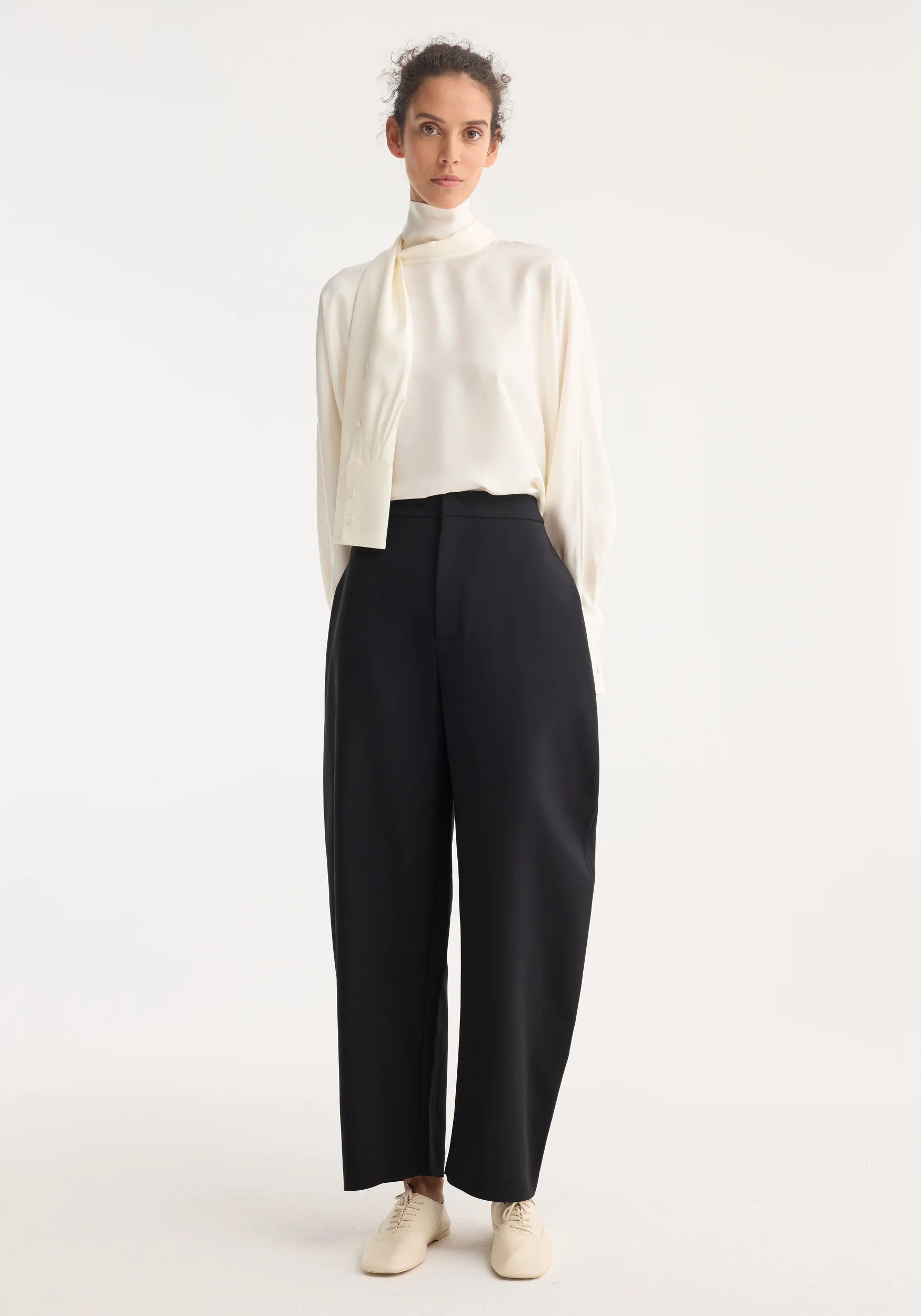 sculptural trousers | black | Rohe