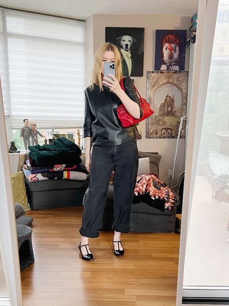 I’m wearing three fall trends today and all of them are secondhand. 
1. Leather
2. Red
3. Mary Janes


•
.  #summerlook  #torontostylist #StyleOver40  #secondhandFind #fashionstylist #FashionOver40  #MumStyle #genX #genXStyle #shopSecondhand #genXInfluencer #WhoWhatWearing #genXblogger #secondhandDesigner #Over40Style #40PlusStyle #Stylish40s #styleTip  #secondhandstyle 


#LTKstyletip #LTKshoecrush #LTKover40