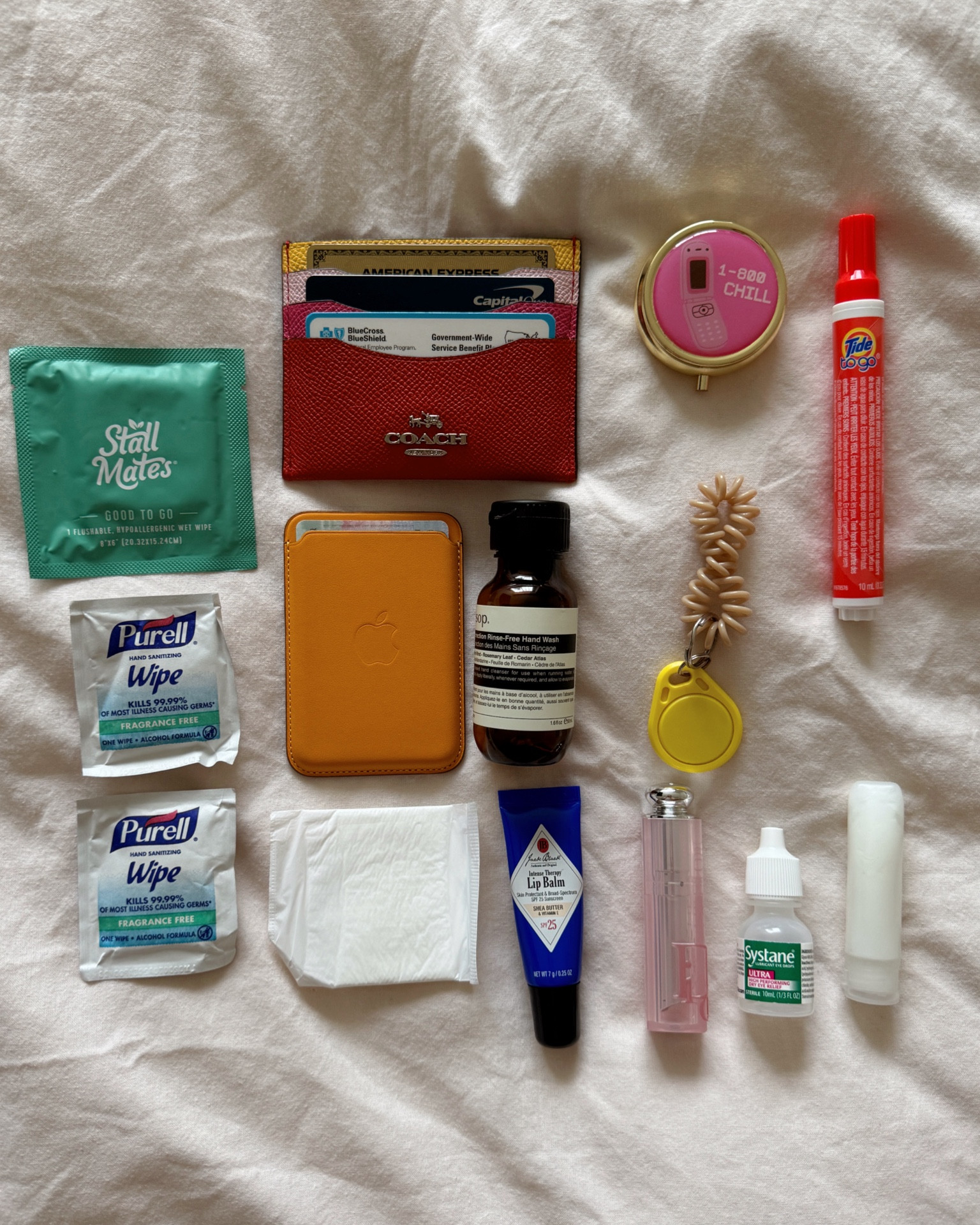 Things I can’t leave my house without 🎀

#LTKU #LTKFindsUnder50 #LTKFindsUnder100