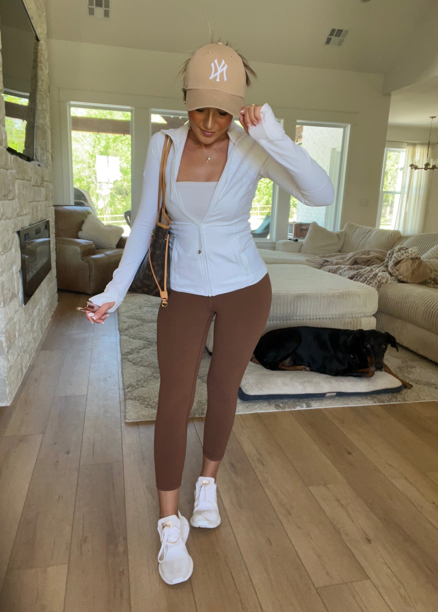 Let’s run errands 🫶🏼

#LTKfindsunder100 #LTKbeauty #LTKstyletip