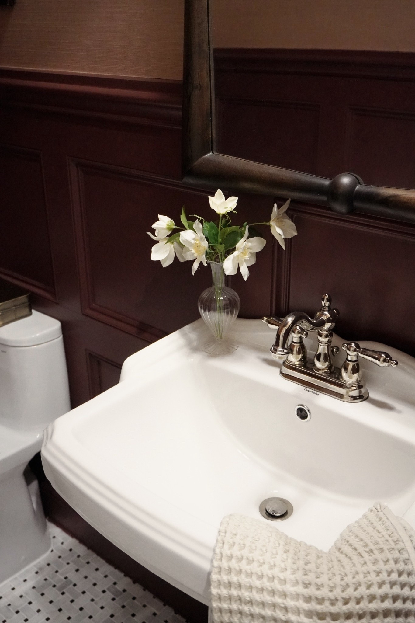 Powder bath inspo!

design inspo, powder bath inspo, bathroom diy, bathroom inspo 

#LTKHome #LTKStyleTip