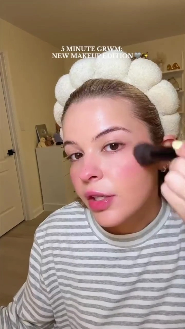 Part 1 of my 5 minute makeup routine! 

a WHOLE NEW FACE🫣💗💋💄 #getreadywithme #makeuproutine #newmakeup #grwm #grwmroutine

#LTKFindsUnder100 #LTKStyleTip #LTKBeauty