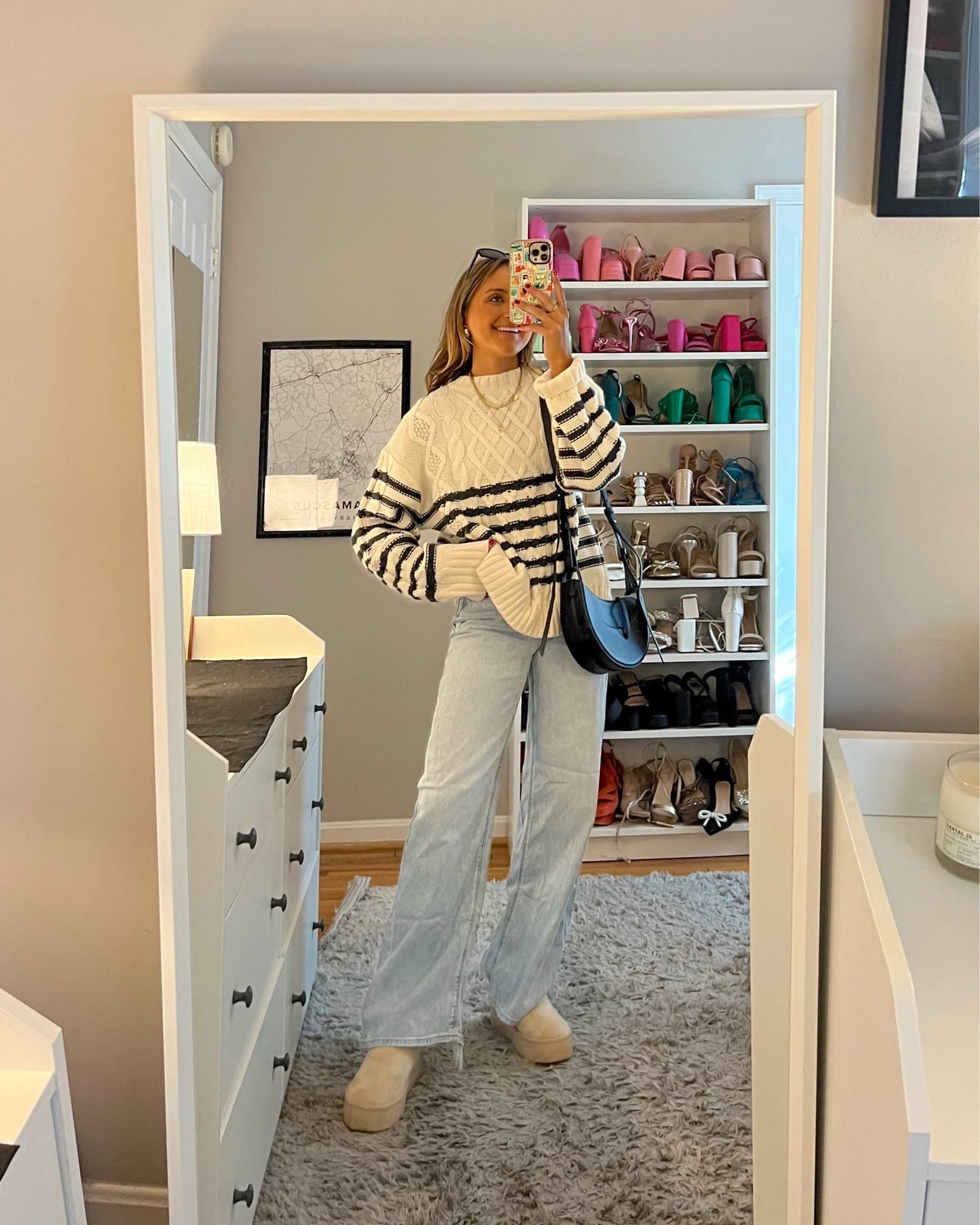 easy everyday fall outfit idea from American eagle! 🍁🧡

wearing a size small sweater and 000R straight leg jeans 