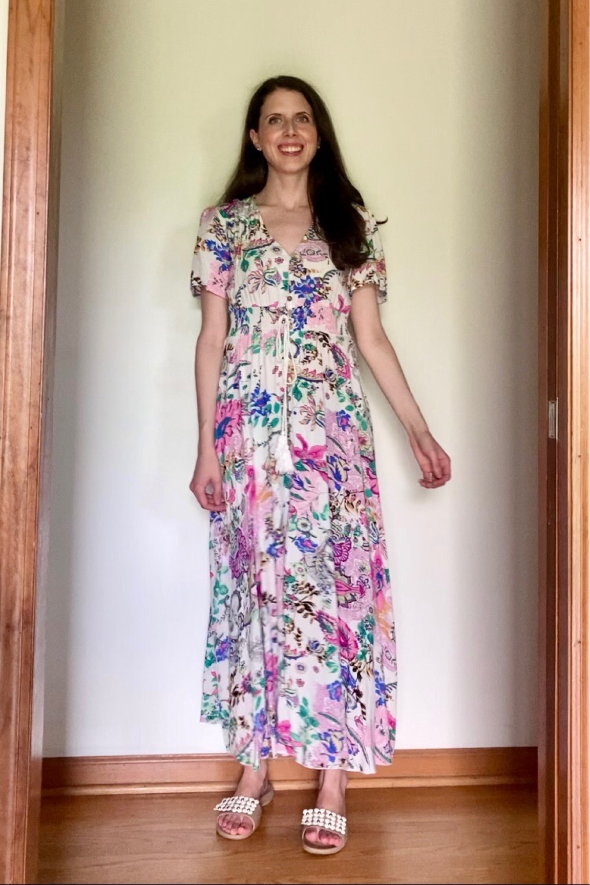 Floral dress perfect for any summer event 🌸

•summer dress
•floral dress
•wedding guest dress
•Church dress
•Date night dress

#LTKwedding #LTKSeasonal #LTKunder50