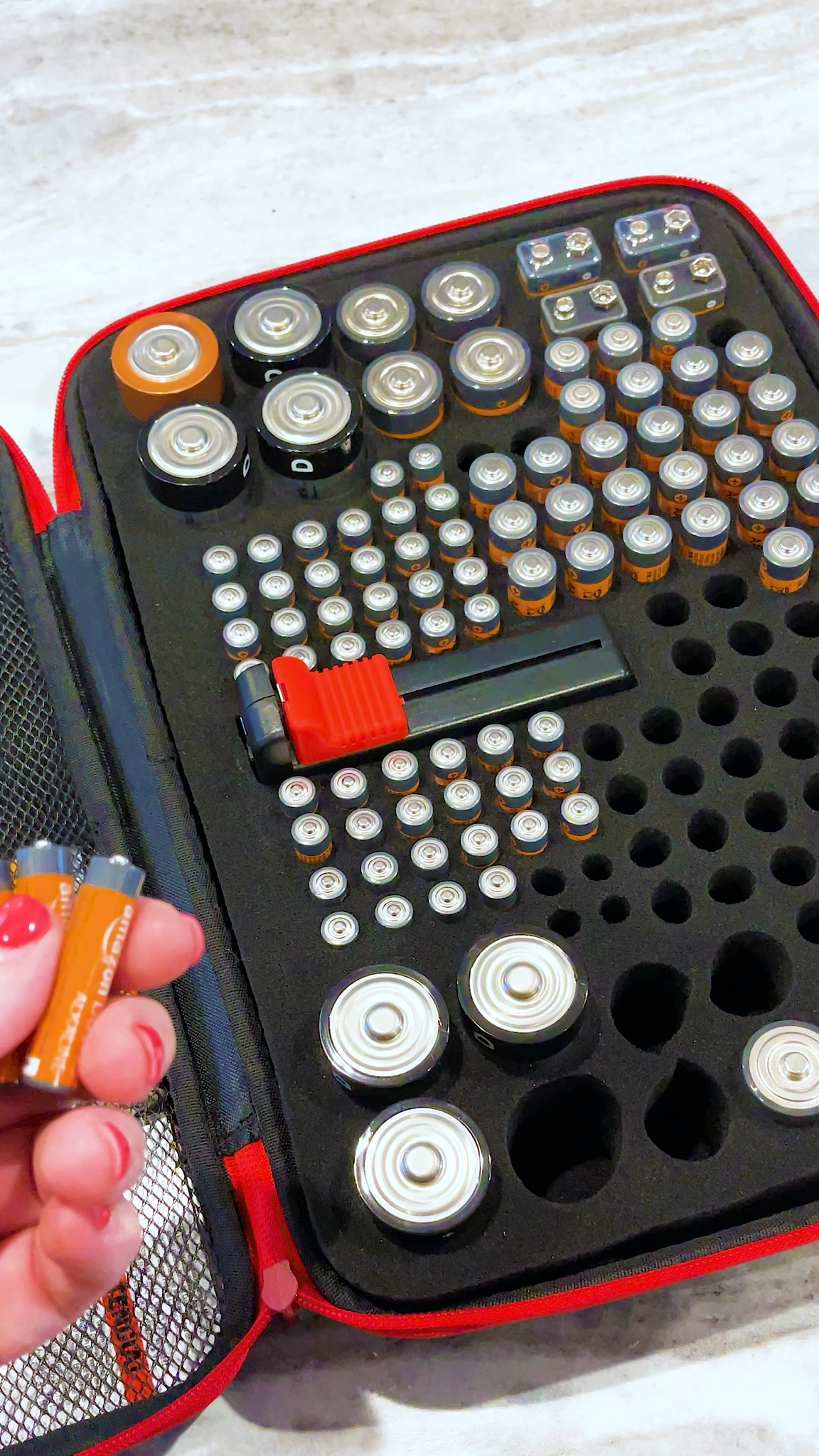 Game changer for battery organization, especially when all the toys at Christmas need batteries! 

** make sure to click FOLLOW ⬆️⬆️⬆️ so you never miss a post ❤️❤️

📱➡️ simplylauradee.com

home decor | affordable home decor | cozy throw blanket | home finds | cozy home | welcome | home gadgets | cleaning | front porch | kitchen finds | kitchen gadgets | kitchen must haves | organization | kitchen organization | kitchen essentials | farmhouse | work from home | family friendly | target | target finds | target home | walmart | walmart finds | walmart home | amazon | found it on amazon | amazon finds | amazon home


#LTKHoliday #LTKHome #LTKVideo