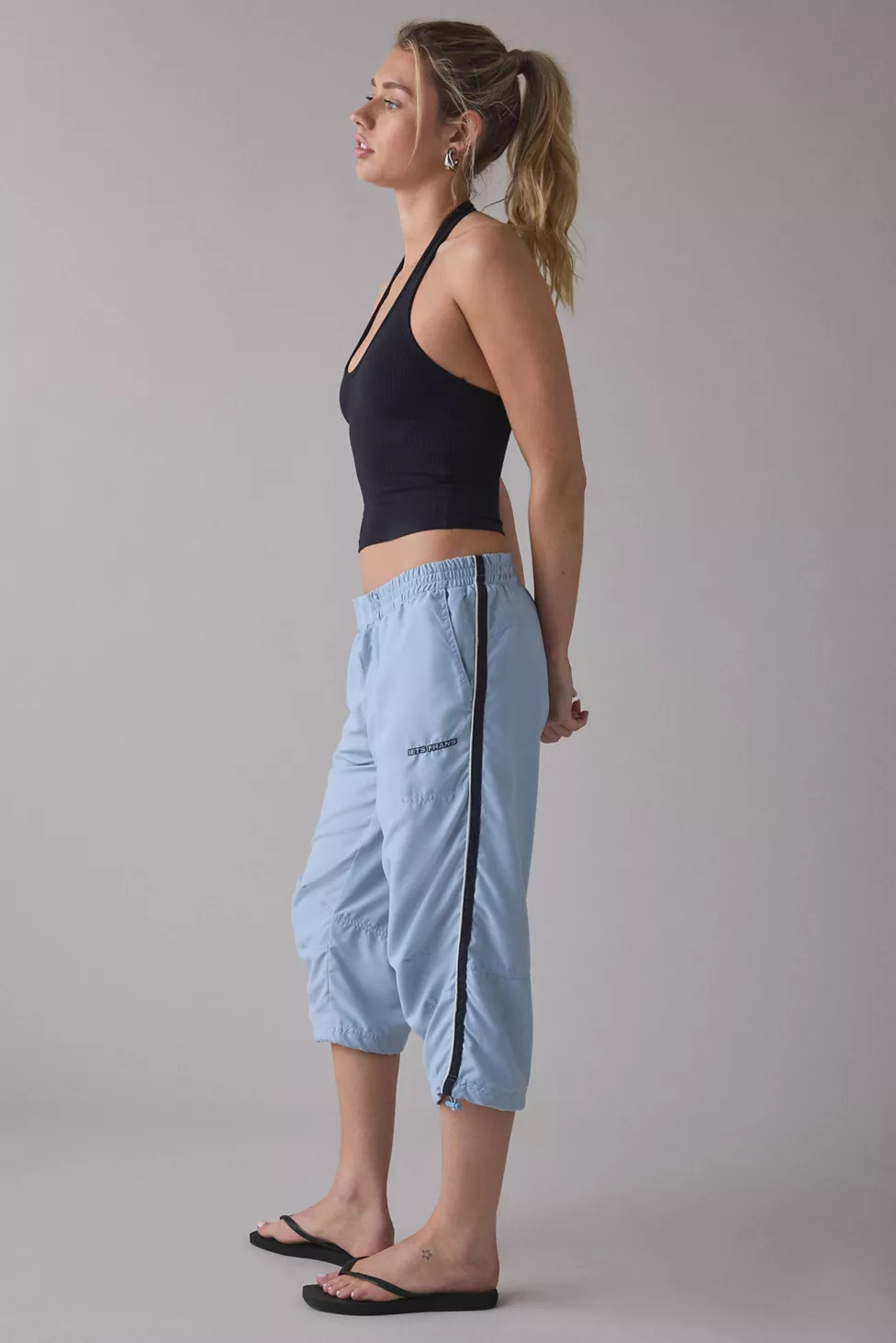 iets frans… Robin Woven Straight Leg Capri Pant | Urban Outfitters (US and RoW)