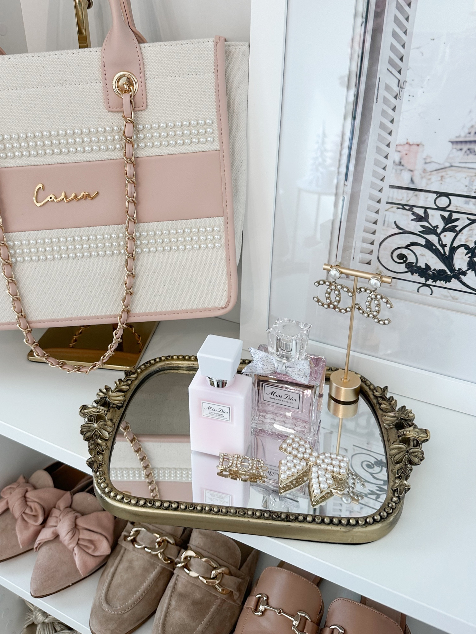 Vanity tray holiday gift idea ✨ 

#LTKhome #LTKHoliday #LTKSeasonal