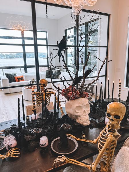 Spooky tablescape with @walmart #walmartpartner 🖤 I love how all this turned out! #IYWYK #walmartfinds 