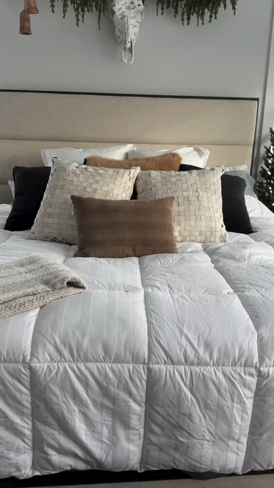 Bedding switch up to use year around! I’m loving these neutral tone pillows that correlate well with the rest of our bedroom. 
Neutral tone are and always will be IN! 🤍🖤

#homeswithpurpose #myhomedesign #modernwesternhome #myhomeview #myhometour

#LTKSaleAlert #LTKHome #LTKSeasonal
