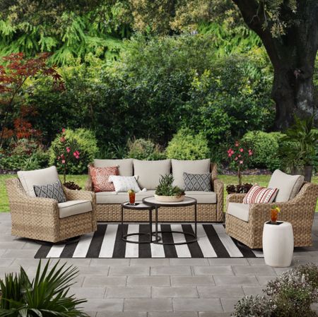 This is a great outdoor affordable set. 

#LTKSeasonal #LTKfamily #LTKhome