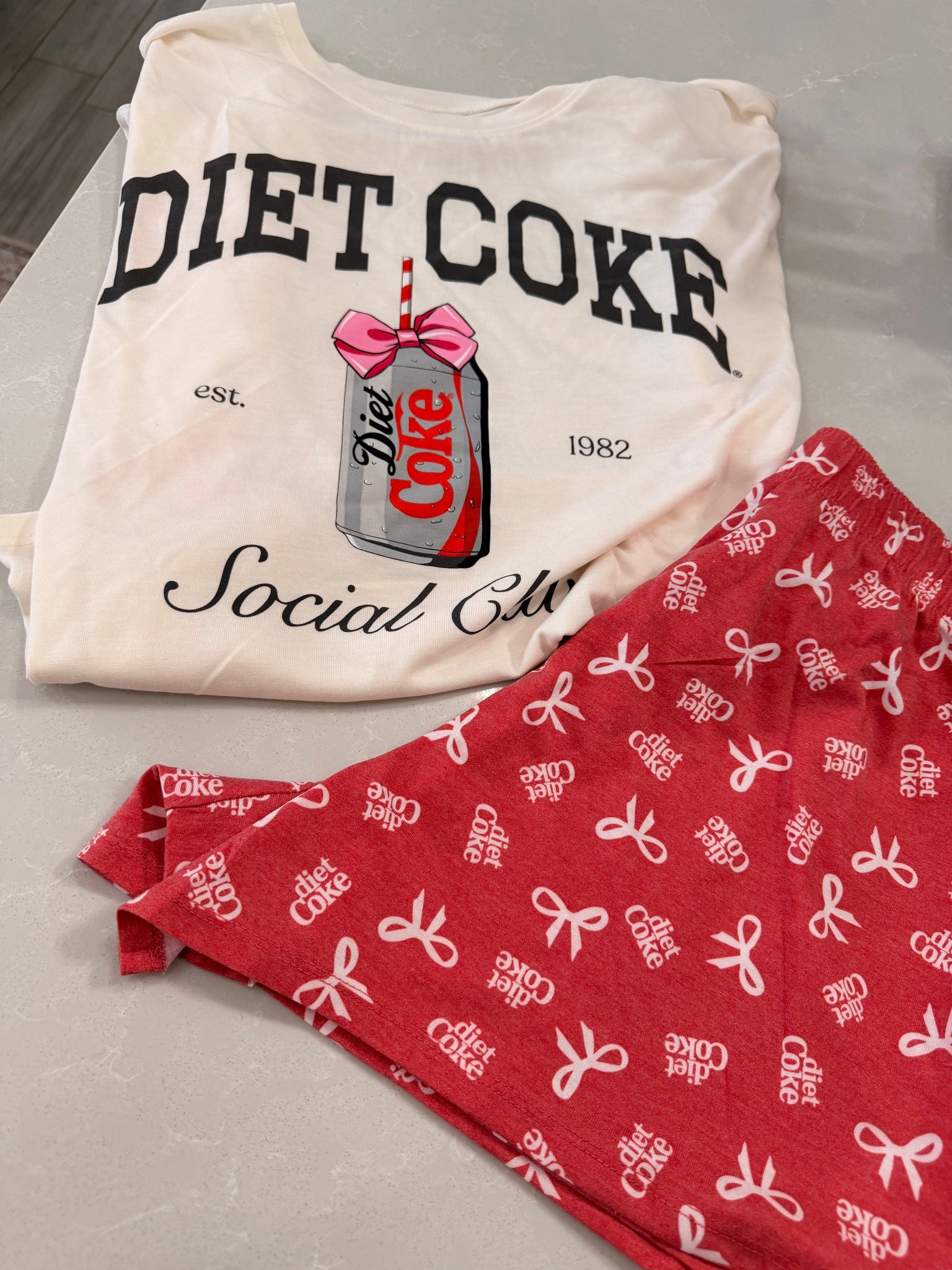 Diet Coke Pjs? yes pleaseeeee. And only 14.95! 😍 #walmartfinds #walmart

#LTKgrwm #LTKselfcare #LTKootd