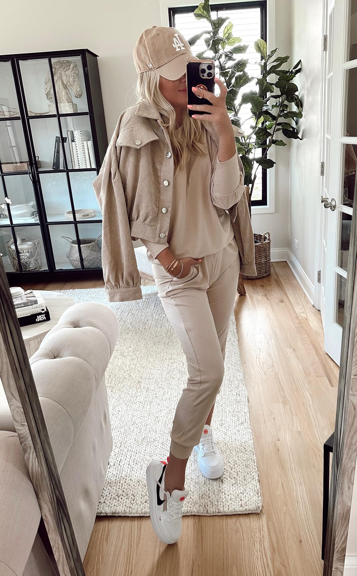 Lauren Lillie // @thelilliebag | Amazon (US)