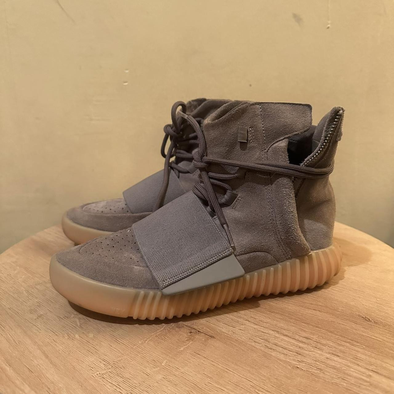Yeezy Men's Sneakers - Grey - US 6 | Depop US