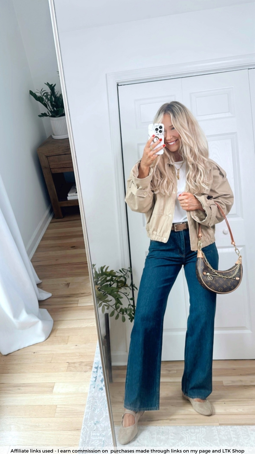 Stylish casual everyday fall outfits 2025

Cropped trench coat
Abercrombie denim