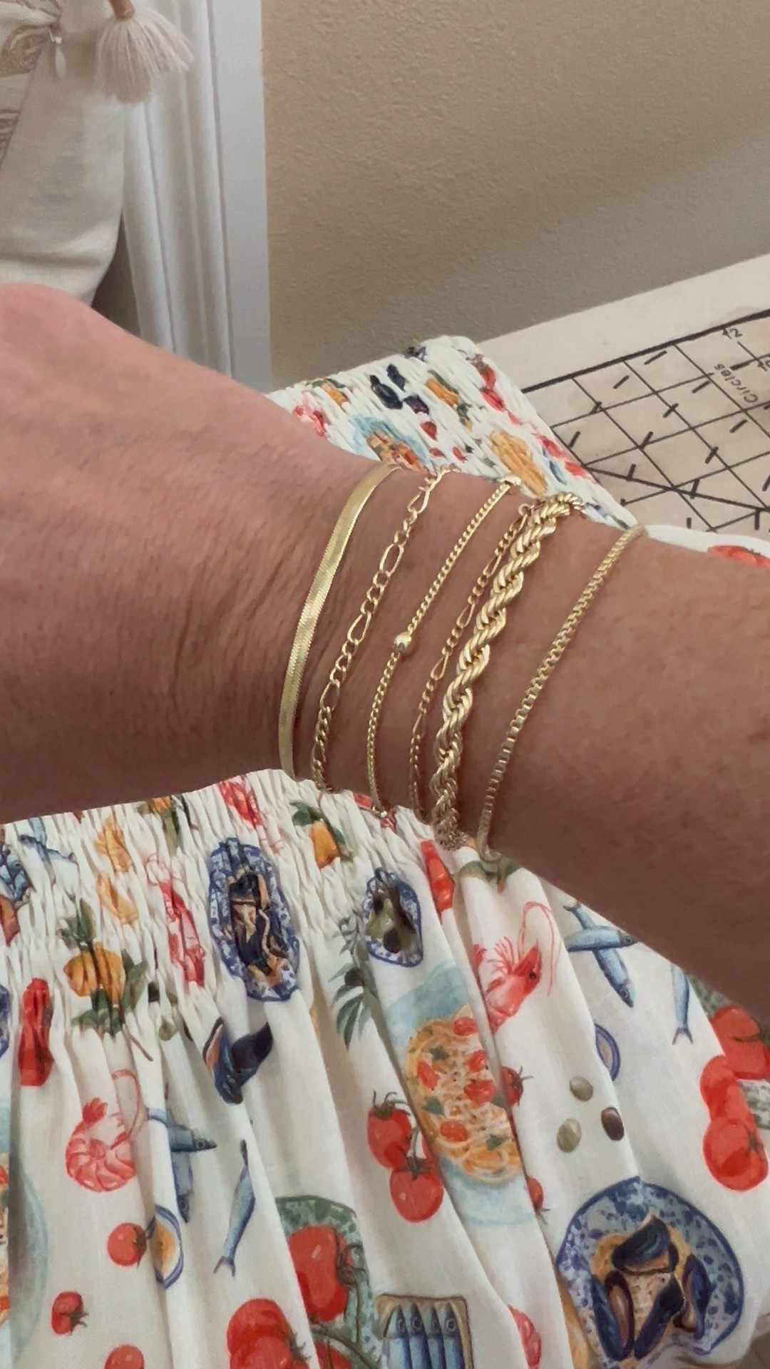 Gorgeous gold bracelet set! 