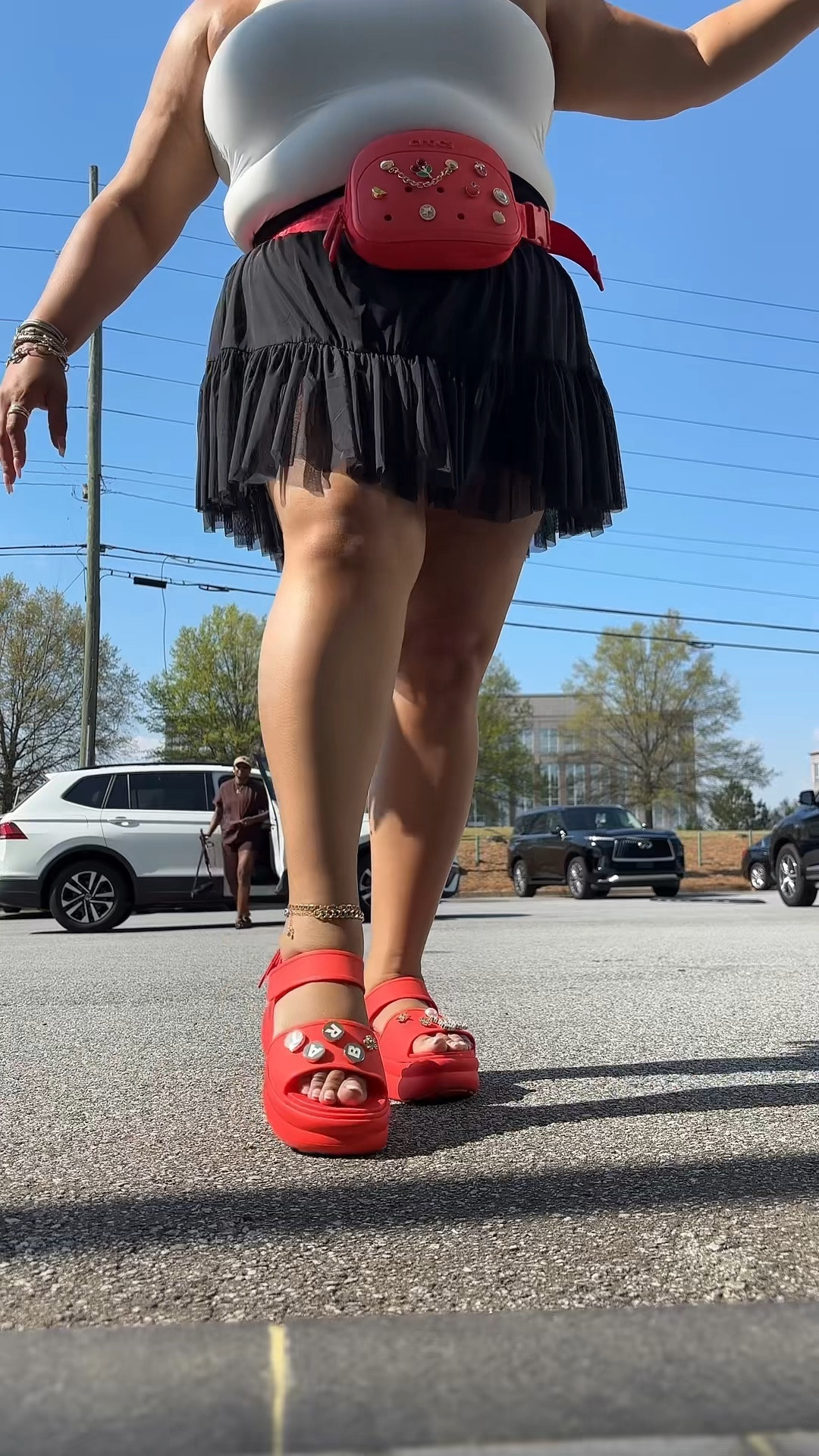 plus size fashion | @crocs #crocsandals #platformsandals #womensshoes #sandalseason #summervibes 

#LTKFestival #LTKSeasonal #LTKPlusSize