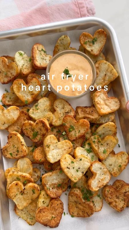 Valentine's Day Air Fryer Heart Potatoes
Easy to make, delicious and a fun snack for the whole family.
Grab Yours Here:  https://amzn.to/47UZ45Z

#airfryerrecipes #airfryer #ValentinesDayChallenge #amazonkitchenfinds #amazonhomefinds #founditonamazon 

#LTKVideo #LTKMostLoved #LTKhome
